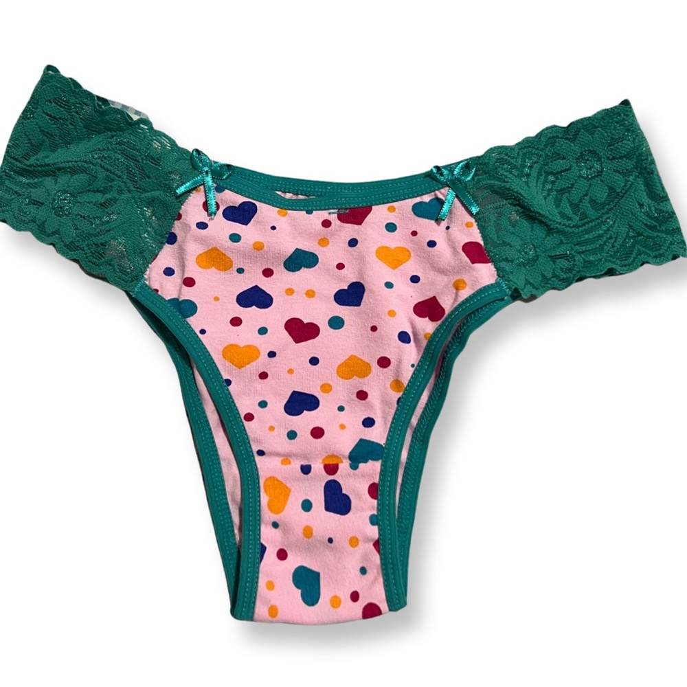 BRAND NEW Underwear. Pink with Lace Details Size: Medium